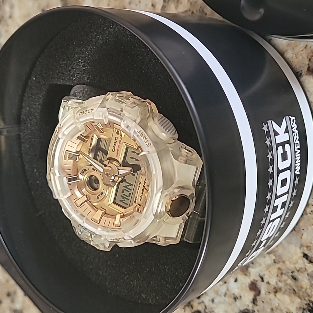 G-SHOCK GLACIER GOLD 35TH ANNIVERSARY  GA-735E-7AJR